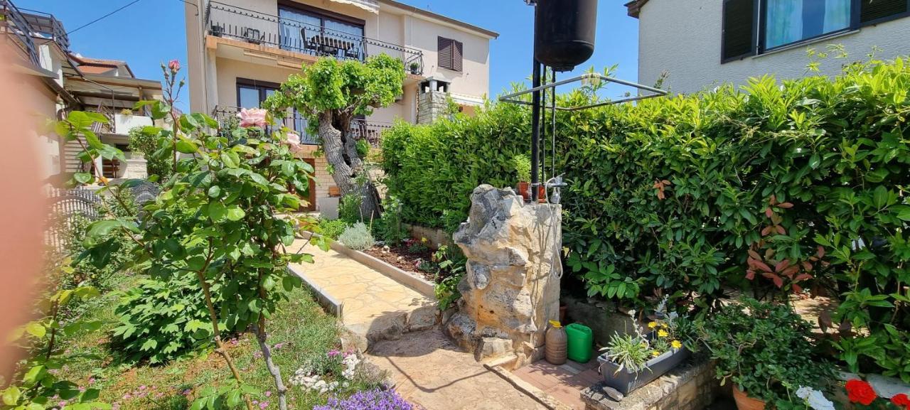 App Maria 1 Apartment Zambratija  Exterior photo